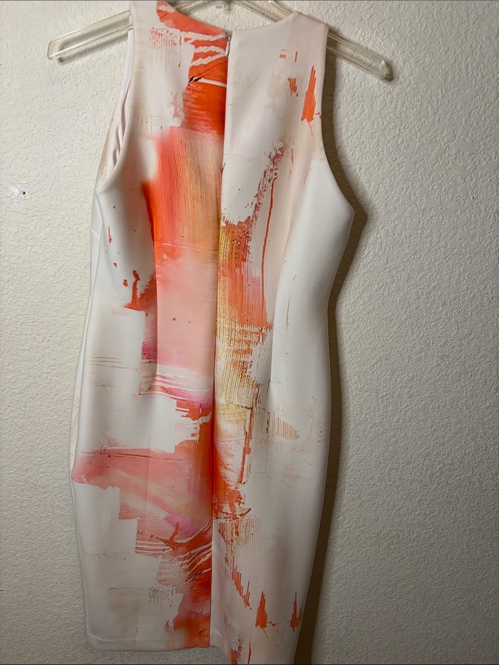 Donna Karan White Sheath Dress with Coral & Gold Brushstroke Print - Picture 6 of 7